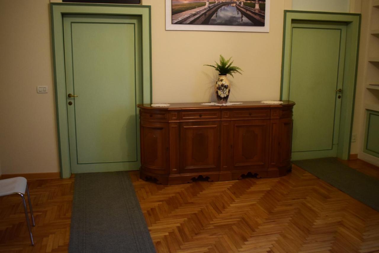 Casa Roma Rooms Padova Bagian luar foto