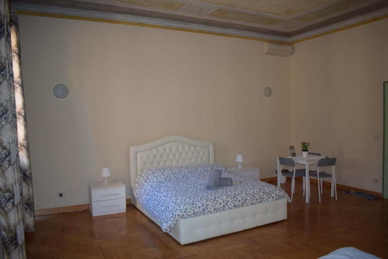 Casa Roma Rooms Padova Bagian luar foto